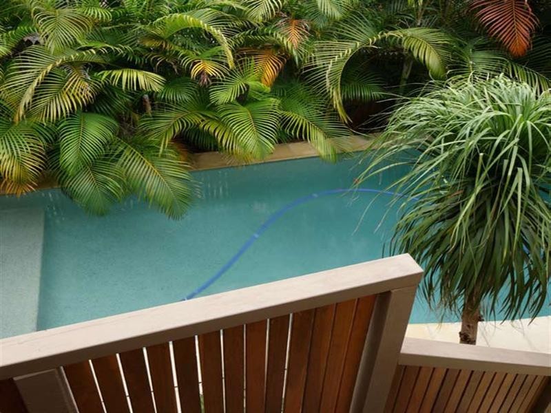 25 Dudley Street, Bardon QLD 4065