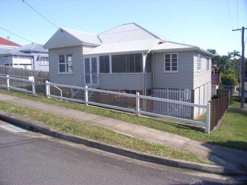 11 Primrose Street, Red Hill QLD 4059