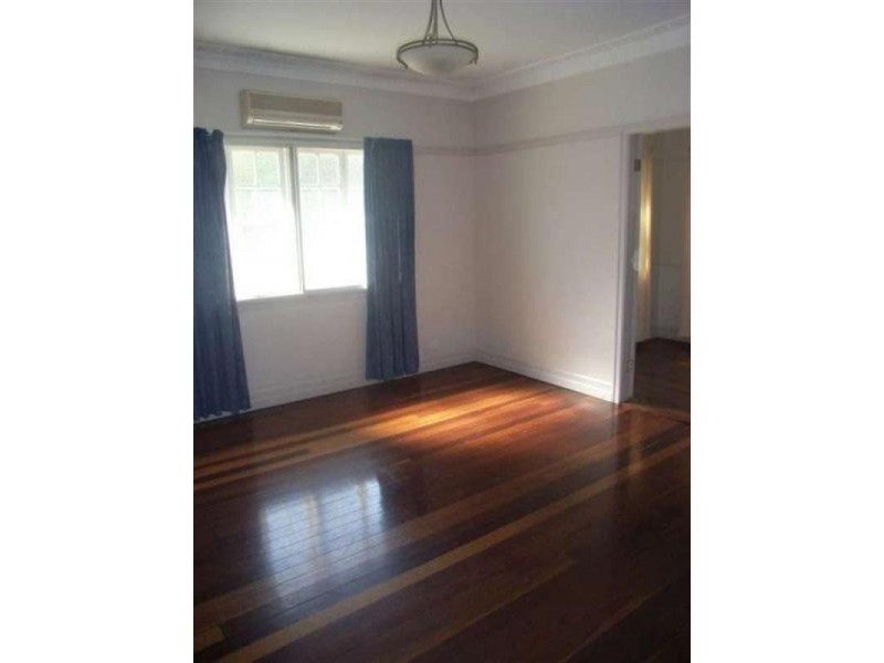 556 Waterworks Road, Ashgrove QLD 4060