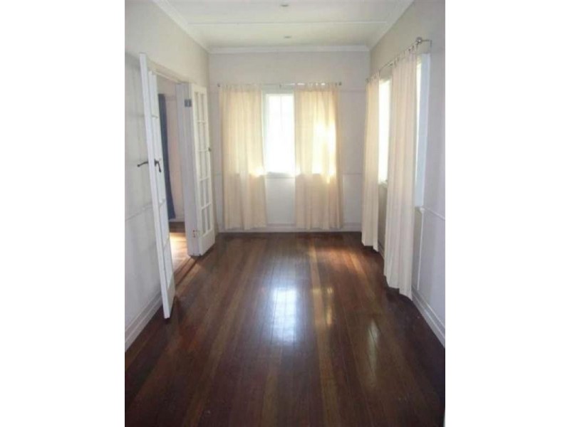 556 Waterworks Road, Ashgrove QLD 4060