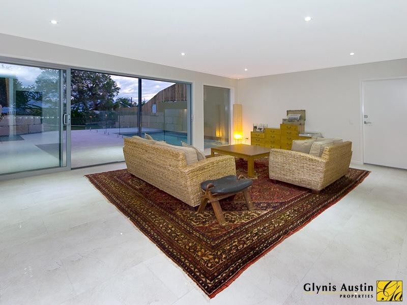 44 Constitution Road, Windsor QLD 4030