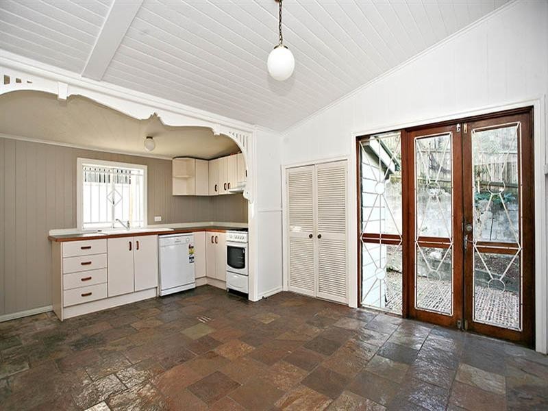 15 Kent Street, Red Hill QLD 4059