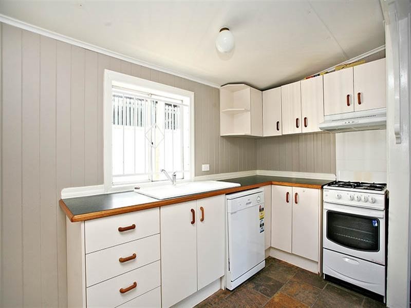 15 Kent Street, Red Hill QLD 4059