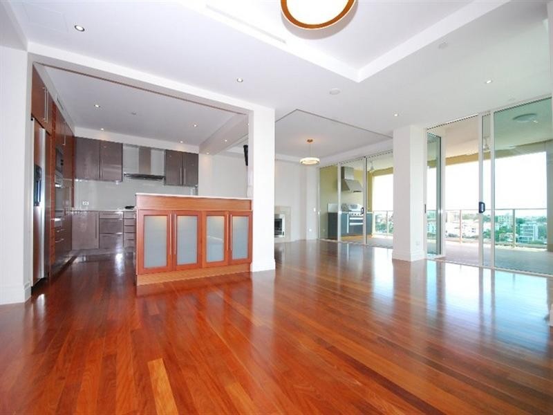 39 Castlebar Street, Kangaroo Point QLD 4169