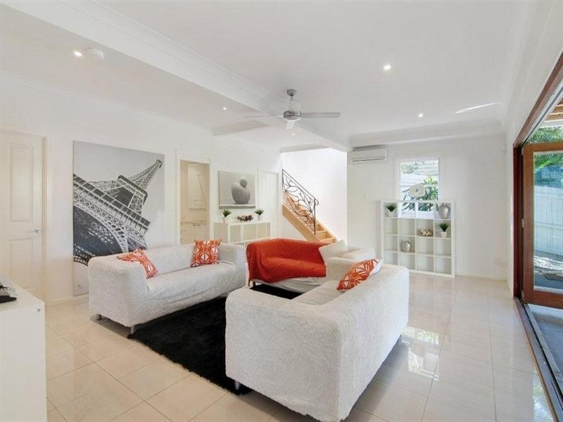 7 Crescent Road, Kelvin Grove QLD 4059