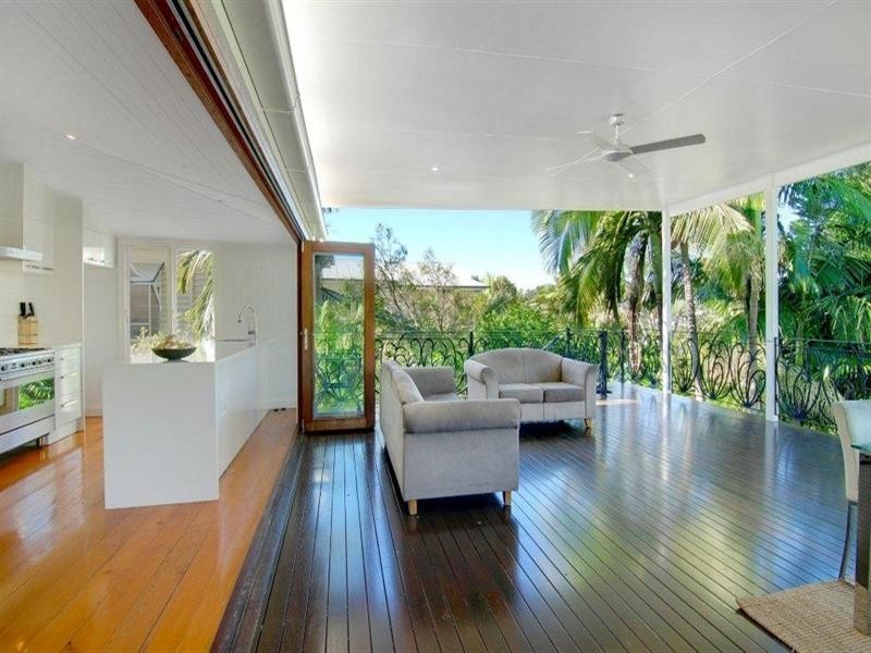 7 Crescent Road, Kelvin Grove QLD 4059