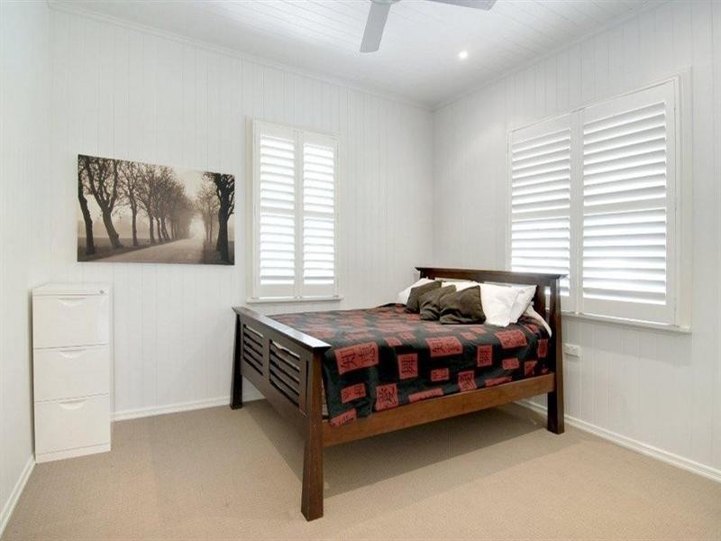 7 Crescent Road, Kelvin Grove QLD 4059