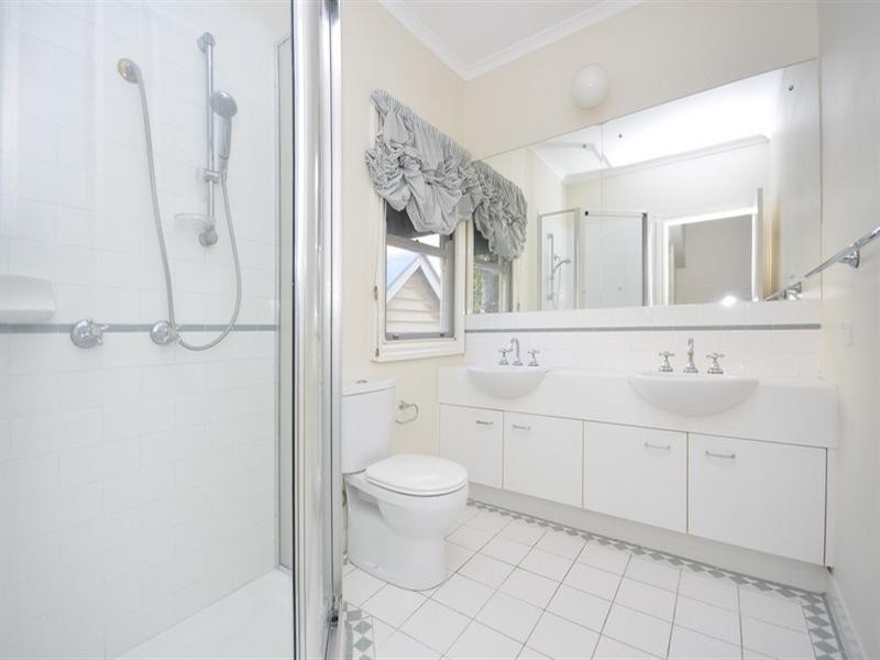 17 Crown Street, Petrie Terrace QLD 4000