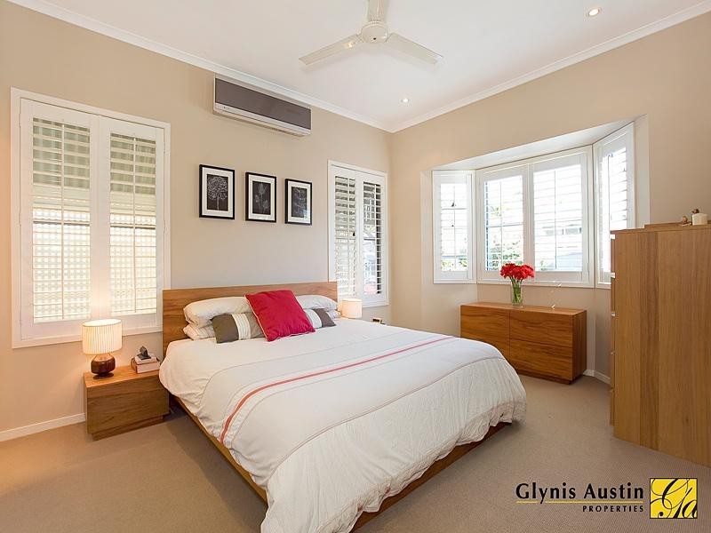 25 Bangalla Street, Auchenflower QLD 4066