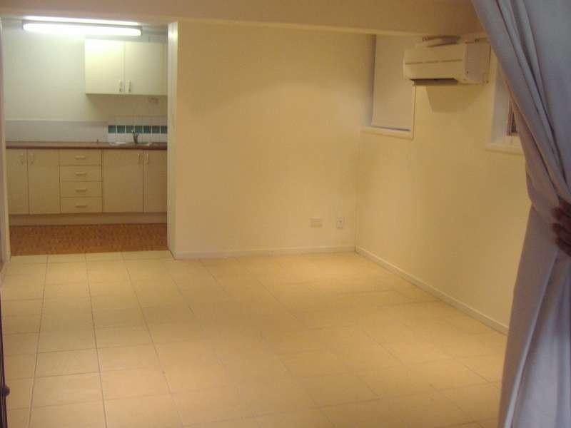 7 Cross Street, Red Hill QLD 4059