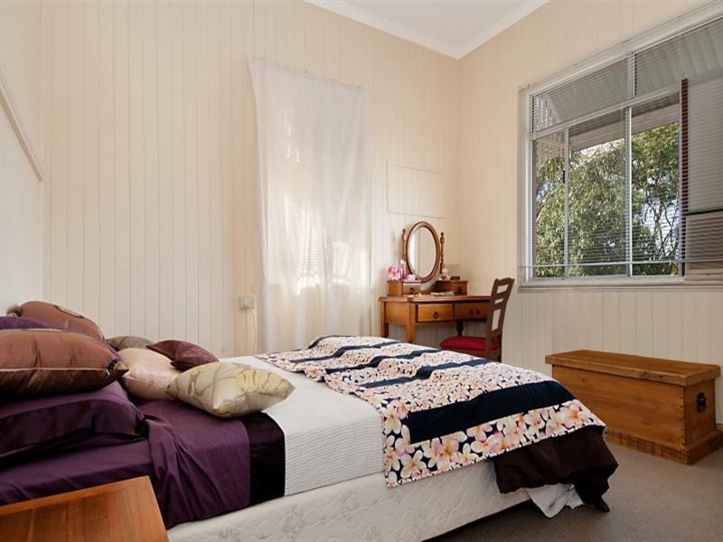 1 Parker Street, Newmarket QLD 4051