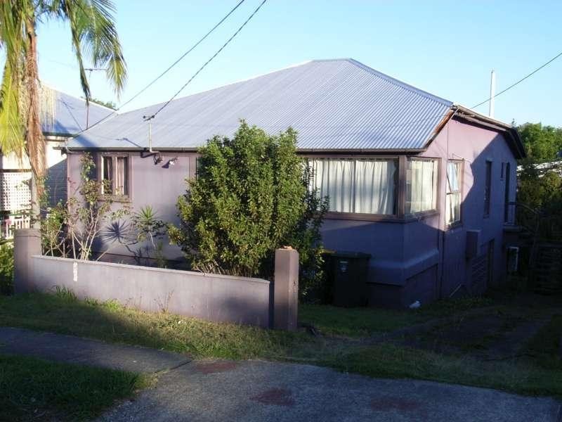 17 Moffat Street, Milton QLD 4064