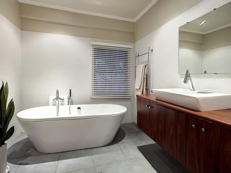 139 Oxlade Drive, New Farm QLD 4005