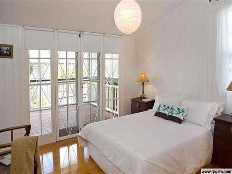 31 Addison Street, Red Hill QLD 4059