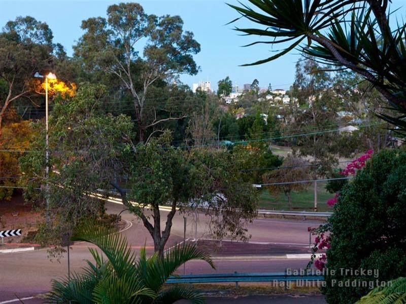 242 Boundary Road, Bardon QLD 4065