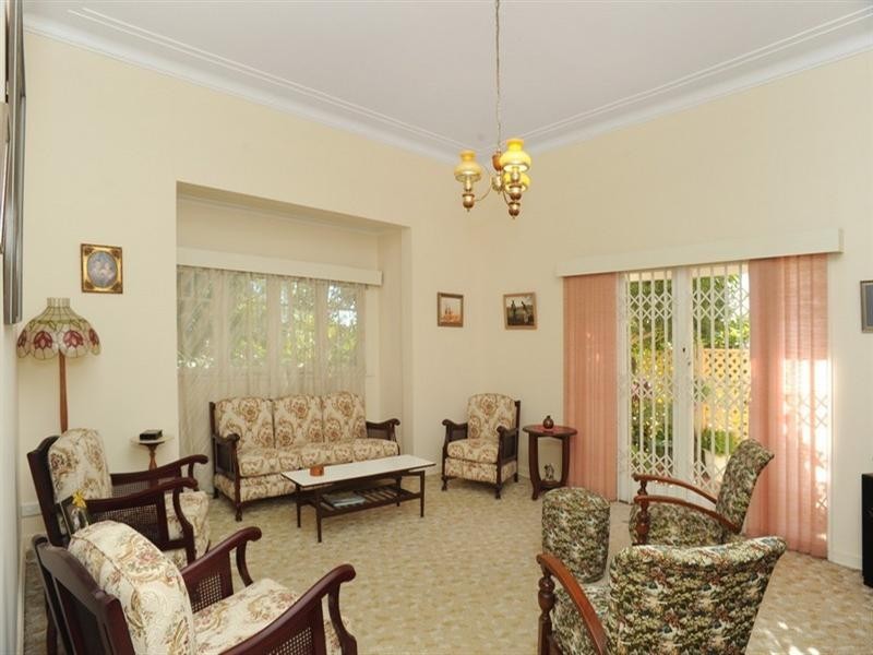 22 Northam Avenue, Bardon QLD 4065