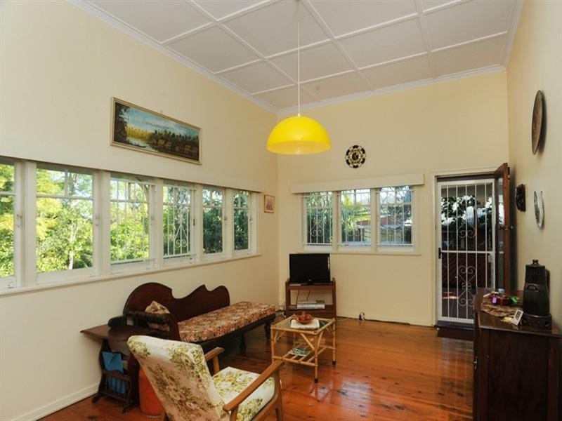 22 Northam Avenue, Bardon QLD 4065