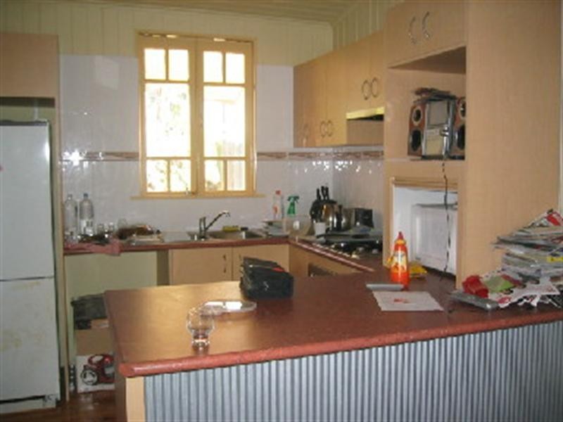 15 Water Street, Red Hill QLD 4059