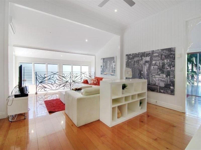 7 Crescent Road, Kelvin Grove QLD 4059