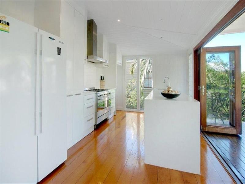 7 Crescent Road, Kelvin Grove QLD 4059