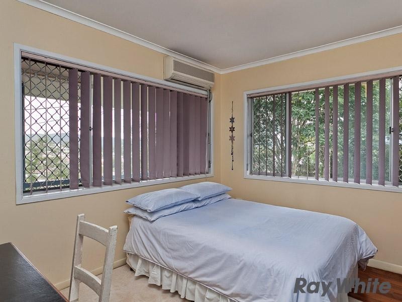 17 Hall Street, Alderley QLD 4051