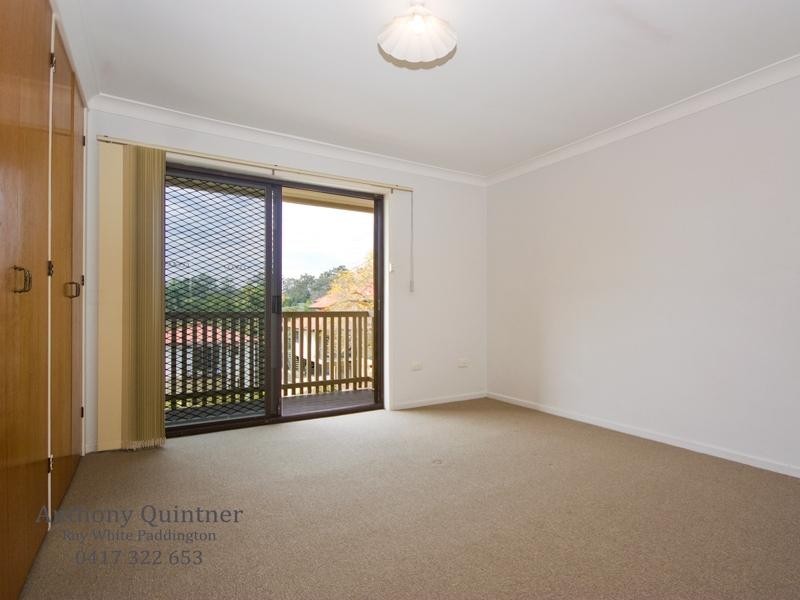 1/77 Warren Street, St Lucia QLD 4067