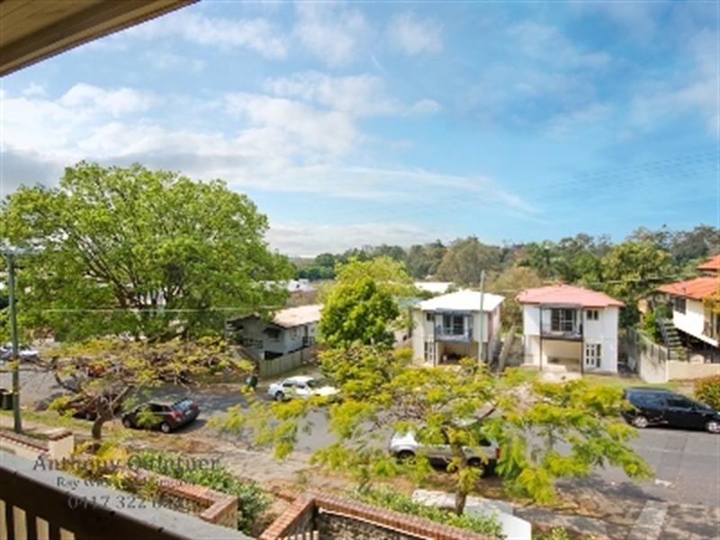 1/77 Warren Street, St Lucia QLD 4067