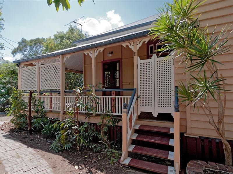 11 Glenrosa Road, Red Hill QLD 4059