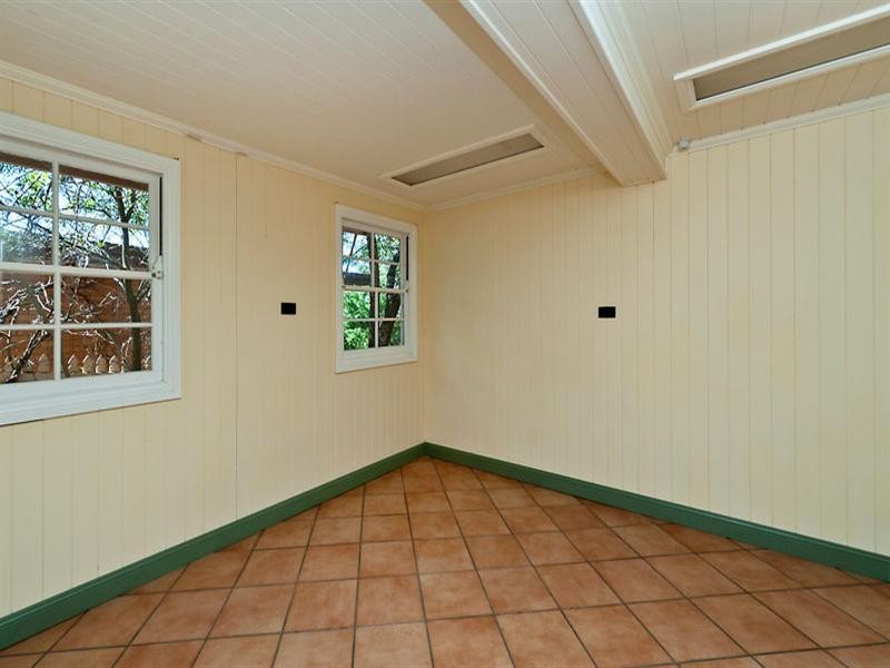 11 Glenrosa Road, Red Hill QLD 4059