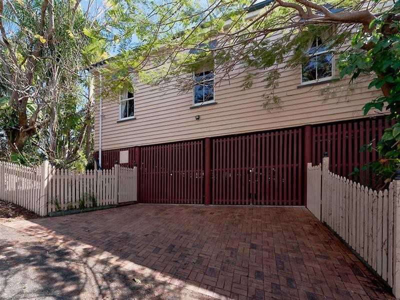 11 Glenrosa Road, Red Hill QLD 4059