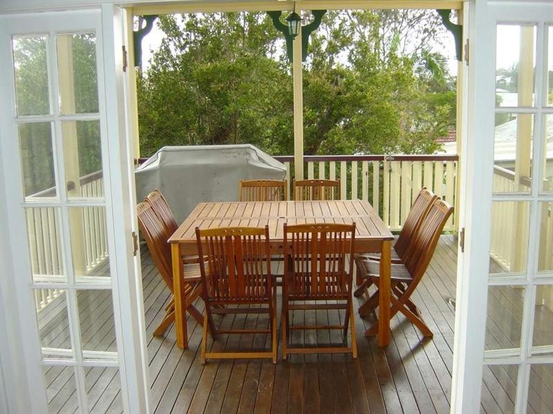 71 Coronation Street, Bardon QLD 4065