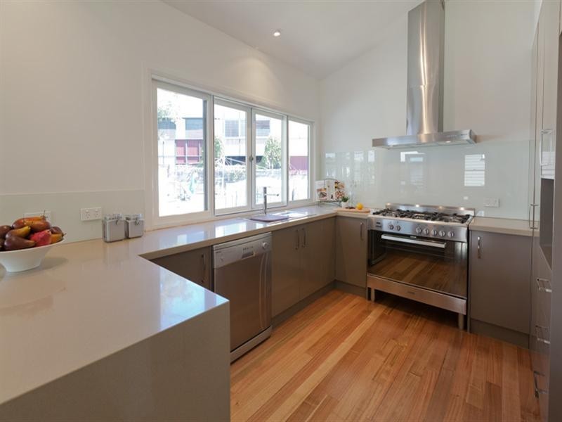 20 Knowles Street, Auchenflower QLD 4066