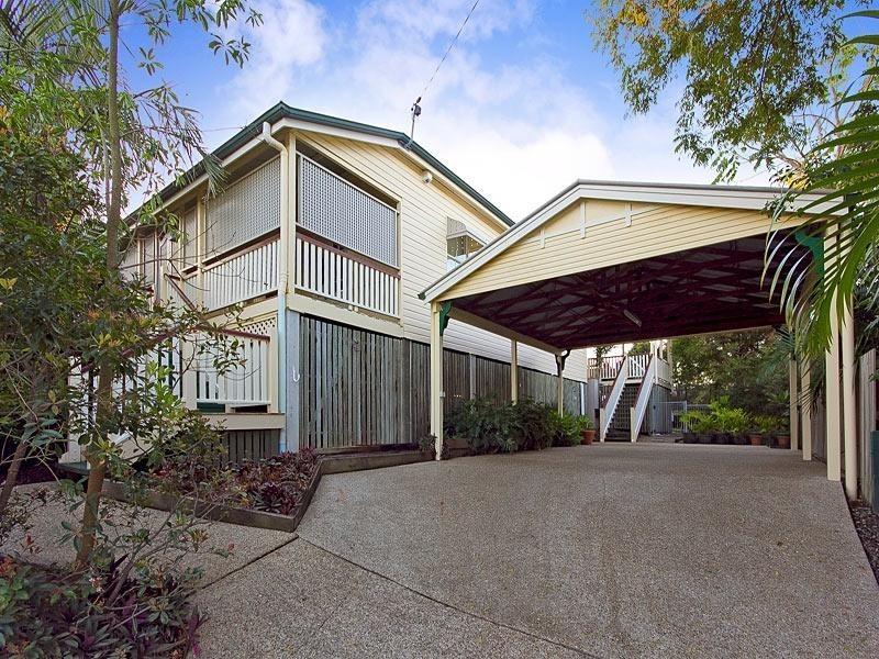 71 Coronation Street, Bardon QLD 4065
