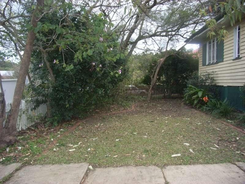 63 St Vincent, Ashgrove QLD 4060