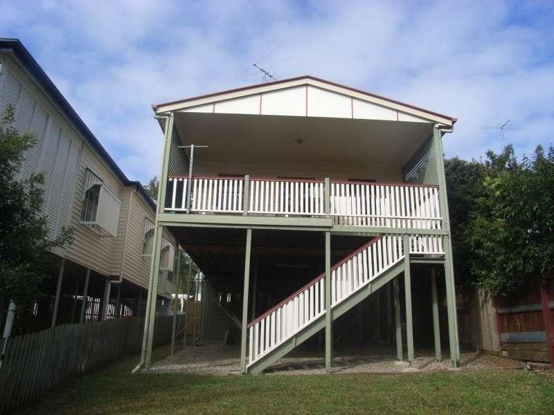 33 Daphne Street, Grange QLD 4051