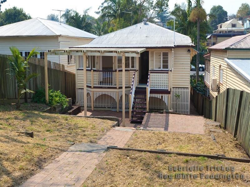 26 Young Street, Milton QLD 4064