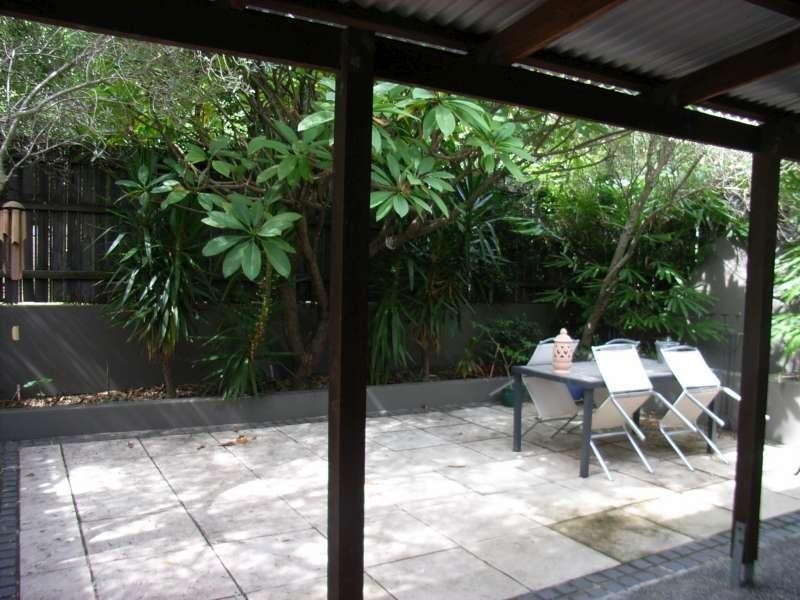 1/23 Glassey Street, Red Hill QLD 4059