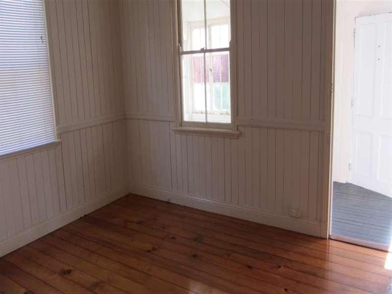 15 Burlington Street, East Brisbane QLD 4169