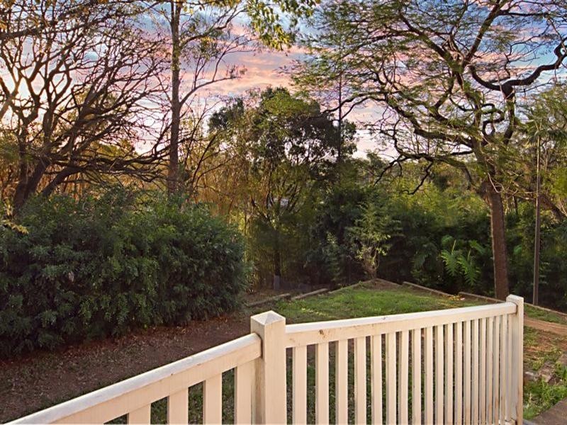 6 Fairseat Street, Bardon QLD 4065