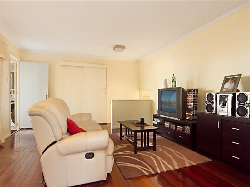 6 Fairseat Street, Bardon QLD 4065