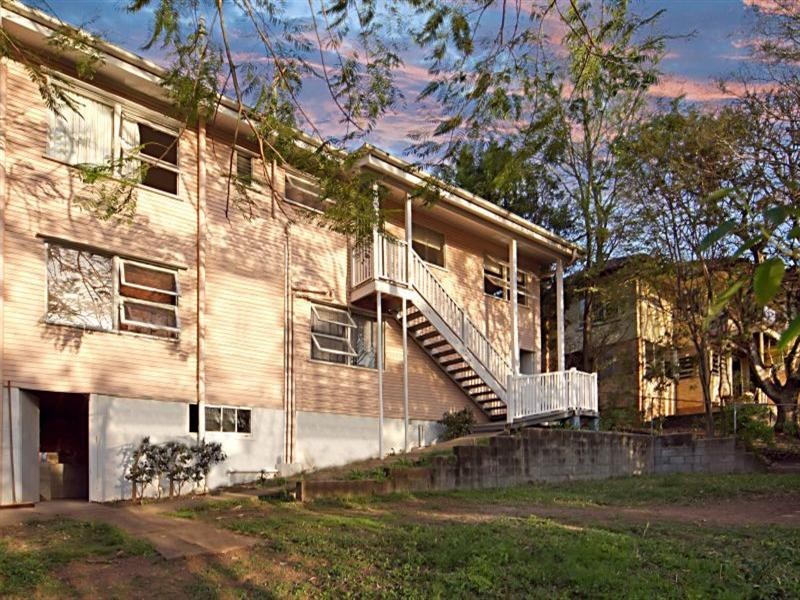 6 Fairseat Street, Bardon QLD 4065