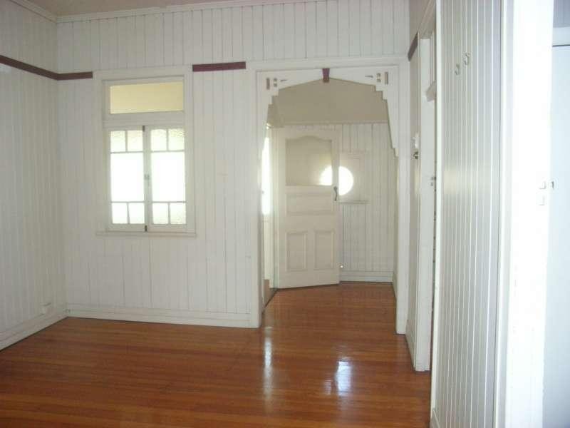 105 Simpsons Road, Bardon QLD 4065