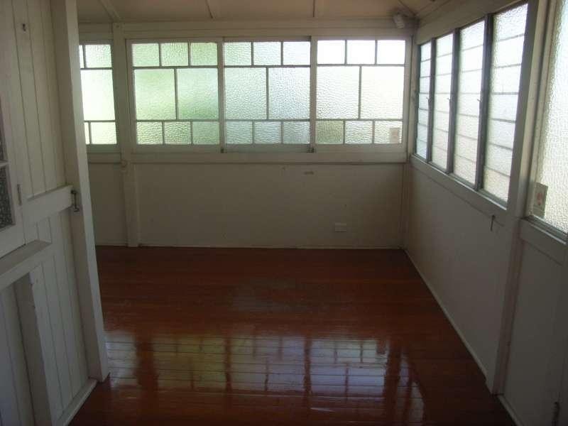 105 Simpsons Road, Bardon QLD 4065