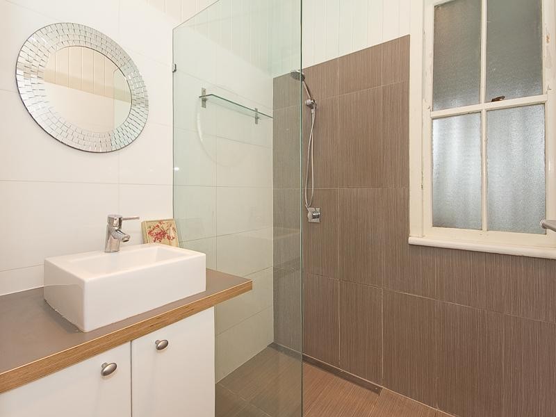 213 Boundary Road, Bardon QLD 4065