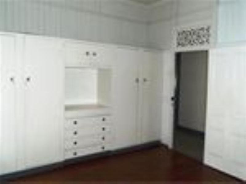 28 Rokeby Terrace, Taringa QLD 4068