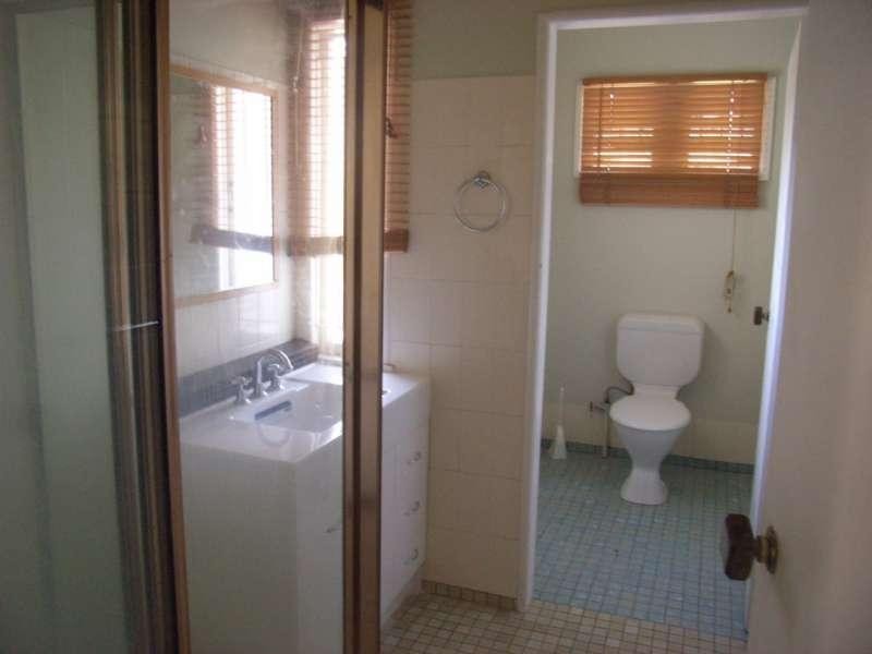 33 Nargong Street, The Gap QLD 4061