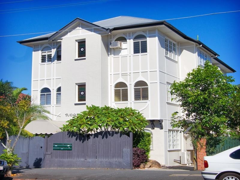 4/71 Merthyr Road, New Farm QLD 4005