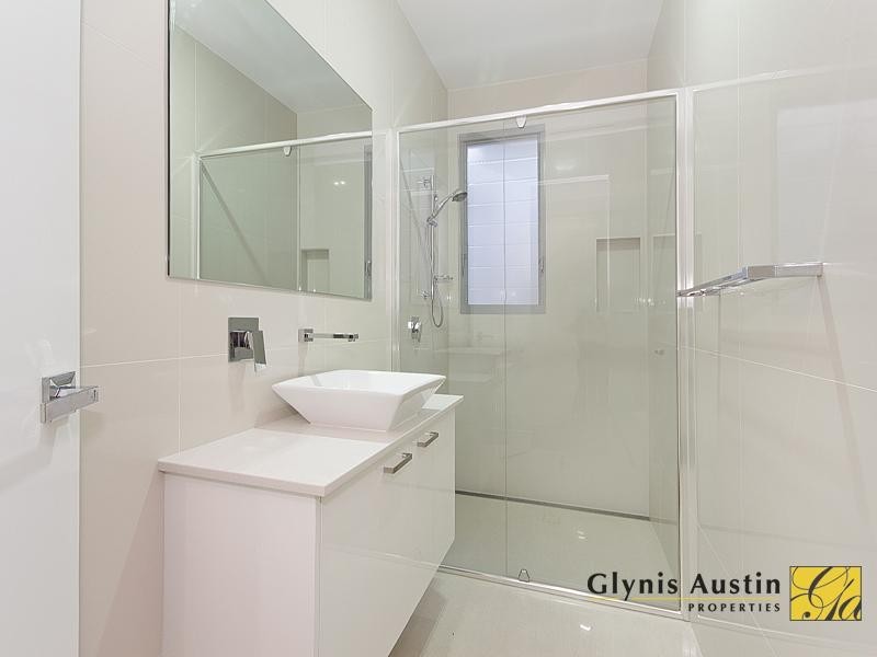 345 Simpsons Road, Bardon QLD 4065