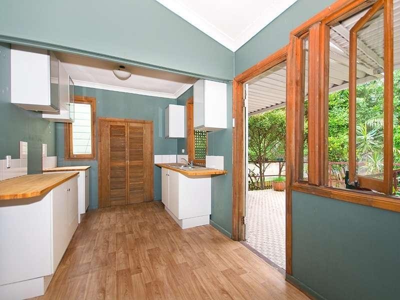 36 Haig Road, Milton QLD 4064