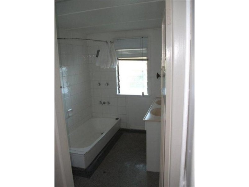 2/135 Jubilee Terrace, Bardon QLD 4065